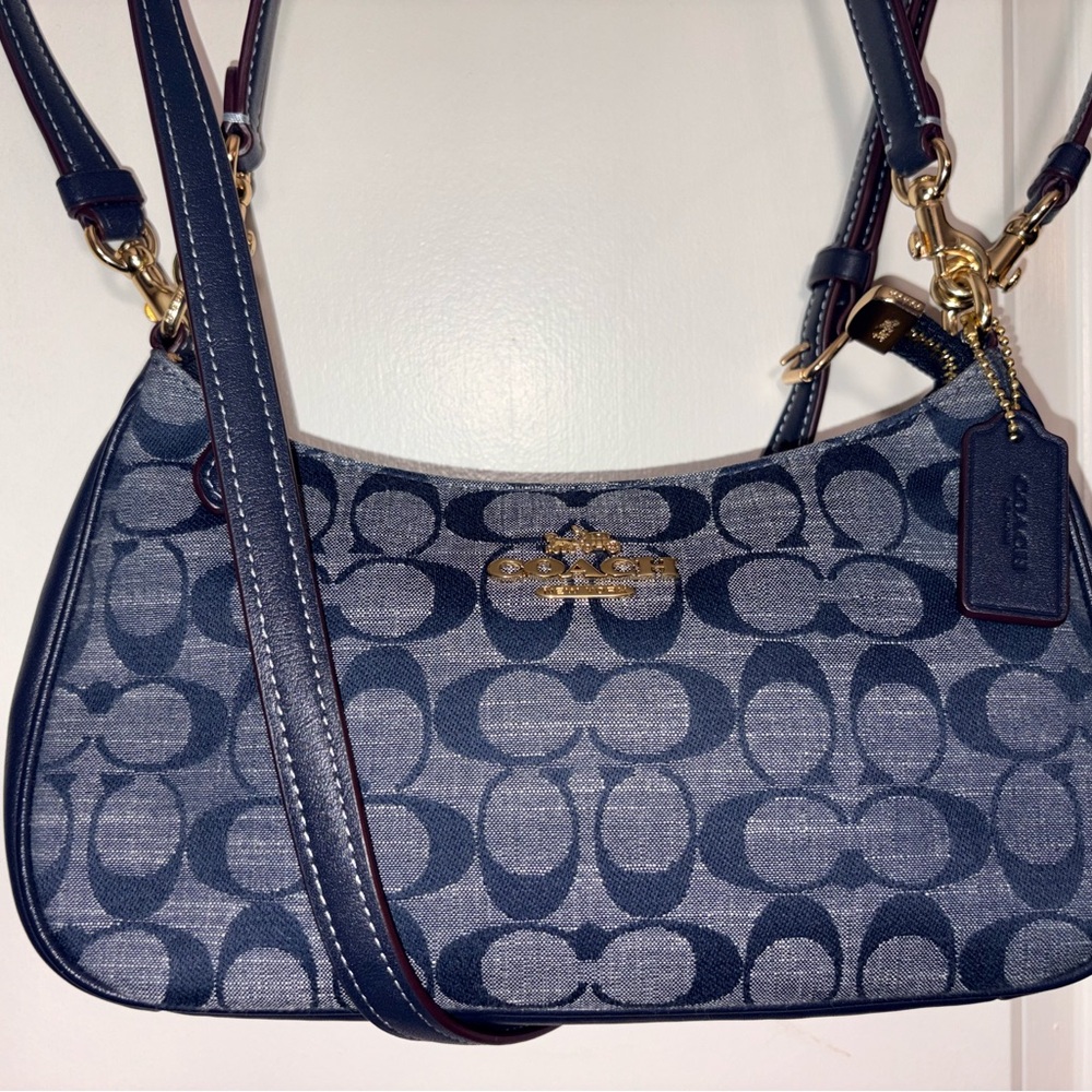✨ Coach Teri Shoulder Bag in Signature Denim ✨ CH139 - Picture 9 of 16